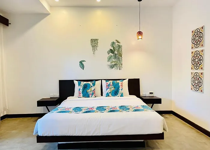 Jungle Hotel